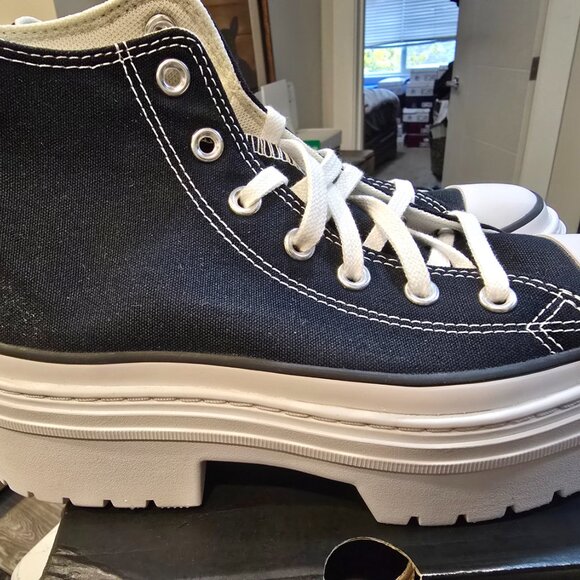 Women’s Converse LUGGED HIGH TOP Chuck Taylor All Star Canvas Size 7 US NEW - Picture 7 of 11
